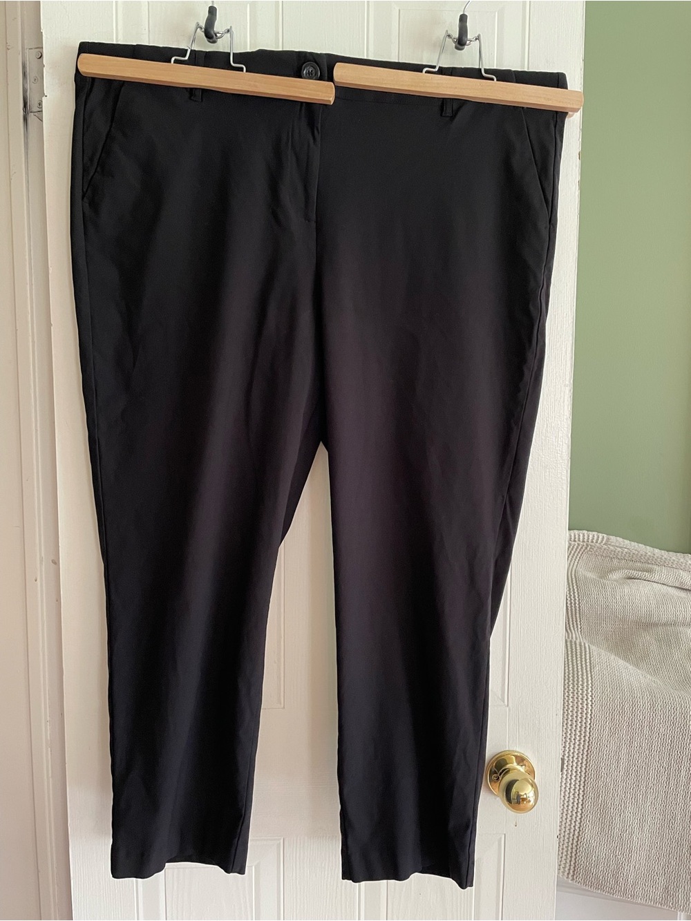 Women’s Black Straight Leg Pants Button & Elastic Waist Plus Size 24 Petite.